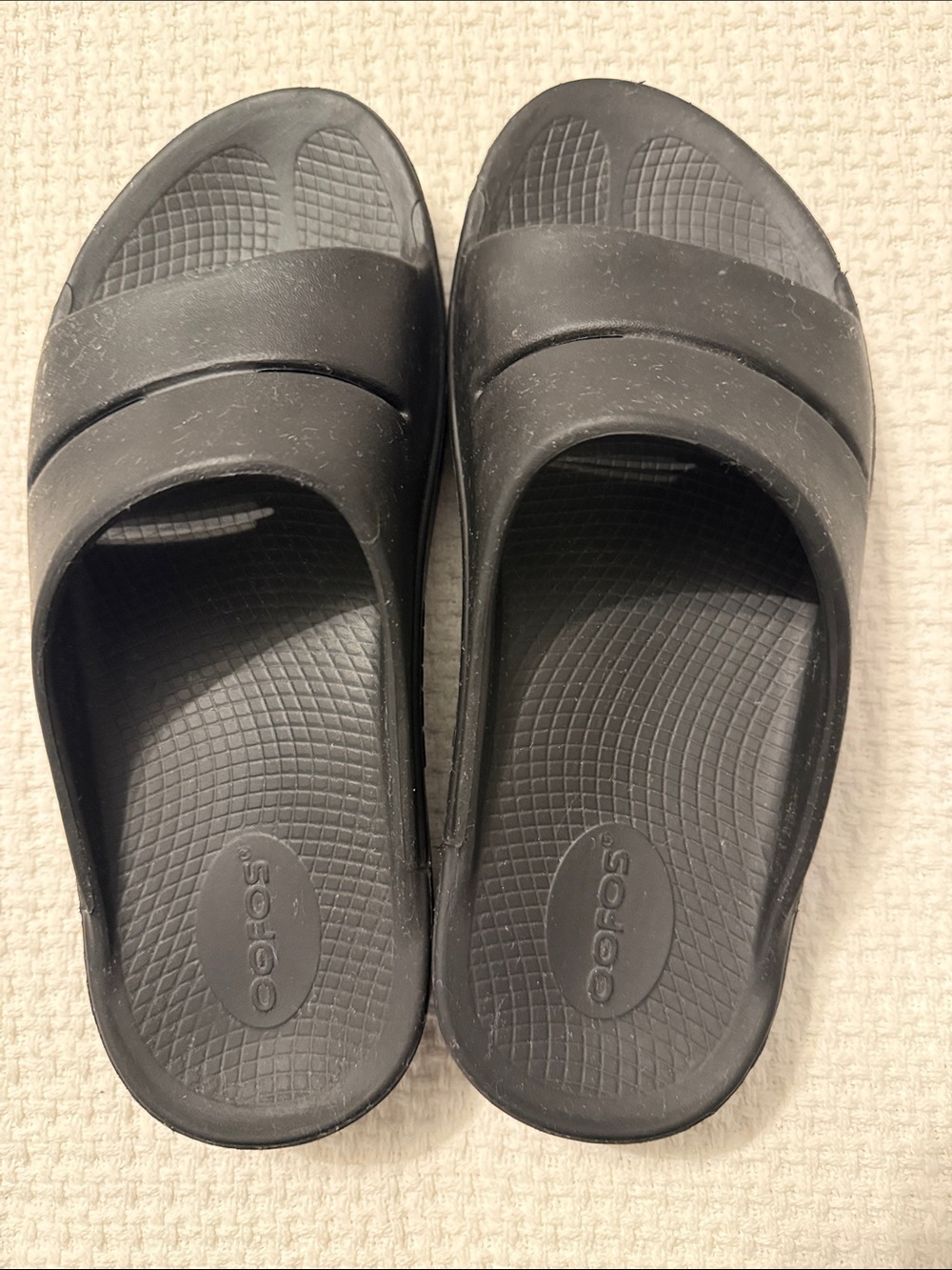 OOFOS Men's Black Comfort Slide Sandals